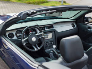 Image 71/99 of Ford Mustang Shelby GT 500 (2012)
