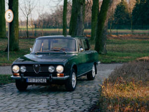 Image 25/78 de Alfa Romeo 1750 Berlina (1970)