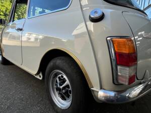 Bild 64/90 von Innocenti Mini 1001 Export (1975)