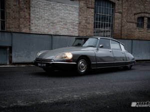 Afbeelding 2/10 van Citroën DS 21 Pallas (1972)