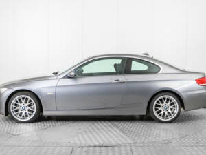Imagen 9/50 de BMW 325i (2007)