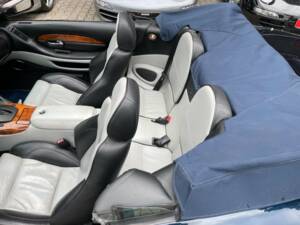 Bild 18/20 von Aston Martin DB 7 Vantage Volante (2003)