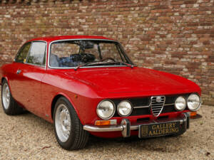 Image 14/50 de Alfa Romeo 1750 GT Veloce (1971)