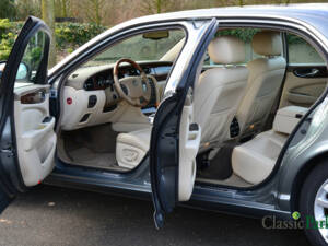 Image 9/50 of Jaguar XJ 8 3.5 (2003)