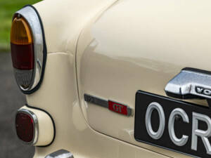 Image 25/50 of Volvo P 123 GT (1968)