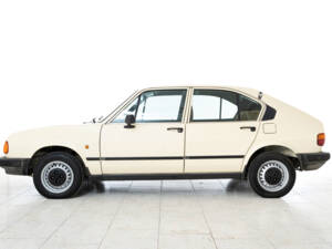 Immagine 2/83 di Alfa Romeo Alfasud 1.2 (1982)