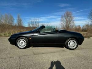 Immagine 5/21 di Alfa Romeo Spider 2.0 Twin Spark 16V (1997)