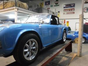 Image 12/50 of Triumph TR 4 (1962)