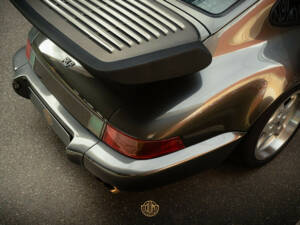 Imagen 35/49 de Porsche 911 Carrera 2 (1994)