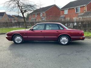 Bild 14/50 von Jaguar XJ6 3.2 Sport (1997)