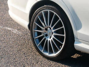 Immagine 50/50 di Mercedes-Benz C 63 AMG T (2009)