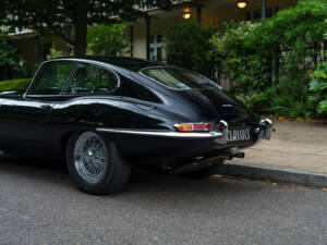 Immagine 11/25 di Jaguar E-Type 3.8 (1964)