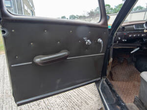 Image 18/30 of Mercedes-Benz 180 (1955)