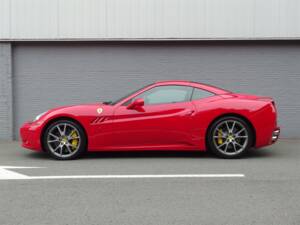 Immagine 6/98 di Ferrari California 30 (2013)