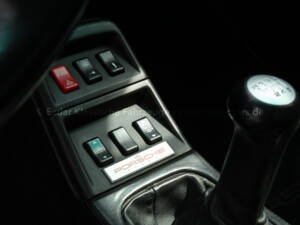 Bild 24/29 von Porsche 911 Carrera 4 (1996)