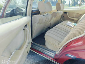 Image 36/50 of Mercedes-Benz 350 SE (1973)