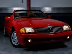 Imagen 5/7 de Mercedes-Benz SL 500 (1993)