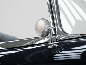 Image 15/15 de Jaguar Type E 4.2 (1966)