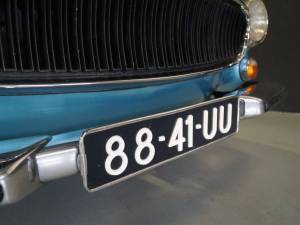 Image 17/38 of Volvo 1800 E (1971)