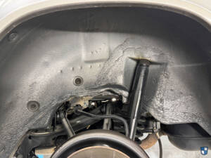 Imagen 46/74 de Mercedes-Benz E 320 (1994)