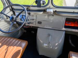 Image 5/19 of Citroën HY (1958)