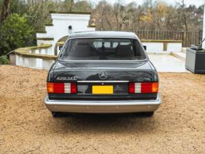 Image 43/47 of Mercedes-Benz 420 SEL (1988)