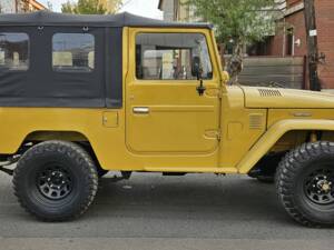 Image 1/5 of Toyota Land Cruiser FJ 43 (1981)