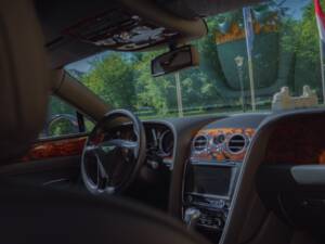 Imagen 43/68 de Bentley Flying Spur V8 S (2017)