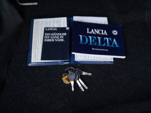 Bild 38/41 von Lancia Delta HF 4WD (1987)