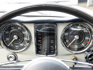 Bild 26/41 von Mercedes-Benz 250 SL (1967)