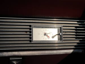 Immagine 37/57 di Lincoln Continental Convertible (1966)