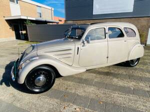 Bild 3/50 von Peugeot 402 B (1938)