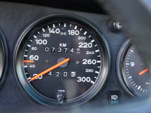 Image 23/50 of Porsche 911 Turbo 3.3 (1986)