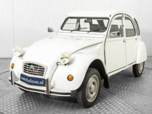 Image 18/50 de Citroën 2 CV 6 (1986)