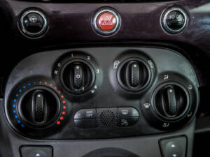 Image 27/49 of FIAT 500 C (2014)