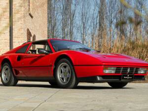 Image 2/50 of Ferrari 208 GTS Turbo (1986)