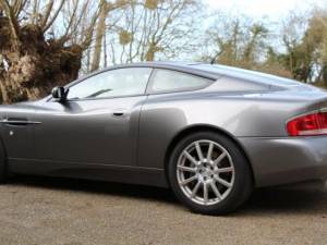 Afbeelding 4/9 van Aston Martin V12 Vanquish S (2007)