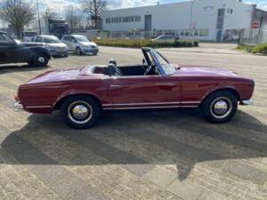 Image 31/50 de Mercedes-Benz 230 SL (1966)