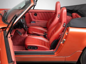 Image 21/34 of Porsche 911 Carrera 4 (1991)