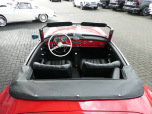 Image 15/29 of Mercedes-Benz 190 SL (1959)