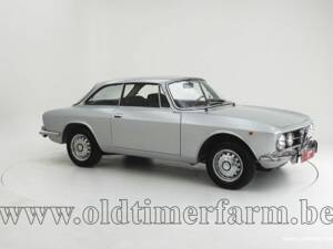 Immagine 3/15 di Alfa Romeo 1750 GT Veloce (1971)