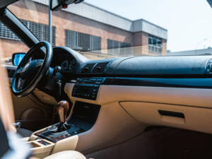 Imagen 20/37 de BMW 325Ci (2002)