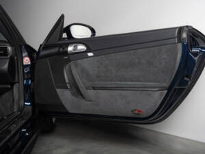 Bild 25/42 von Porsche 911 GT2 (2008)