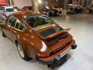 Image 8/75 of Porsche 911 Carrera 2.7 (1973)