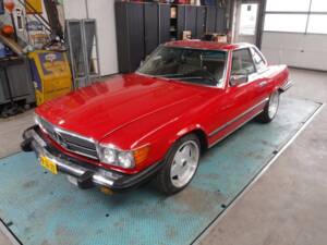 Imagen 13/48 de Mercedes-Benz 380 SL (1985)