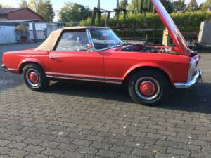 Image 7/8 of Mercedes-Benz 230 SL (1964)