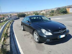 Image 1/4 of Mercedes-Benz CLS 350 (2005)