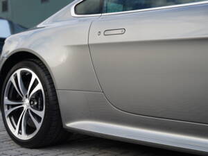 Imagen 45/50 de Aston Martin V12 Vantage (2012)