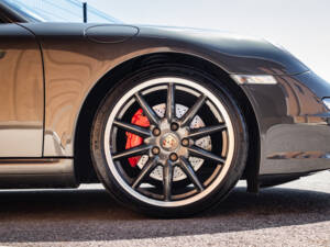 Bild 11/50 von Porsche 911 Carrera 4S (2006)