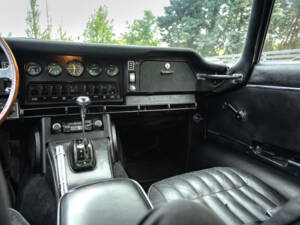 Image 15/20 of Jaguar E-Type (2+2) (1969)
